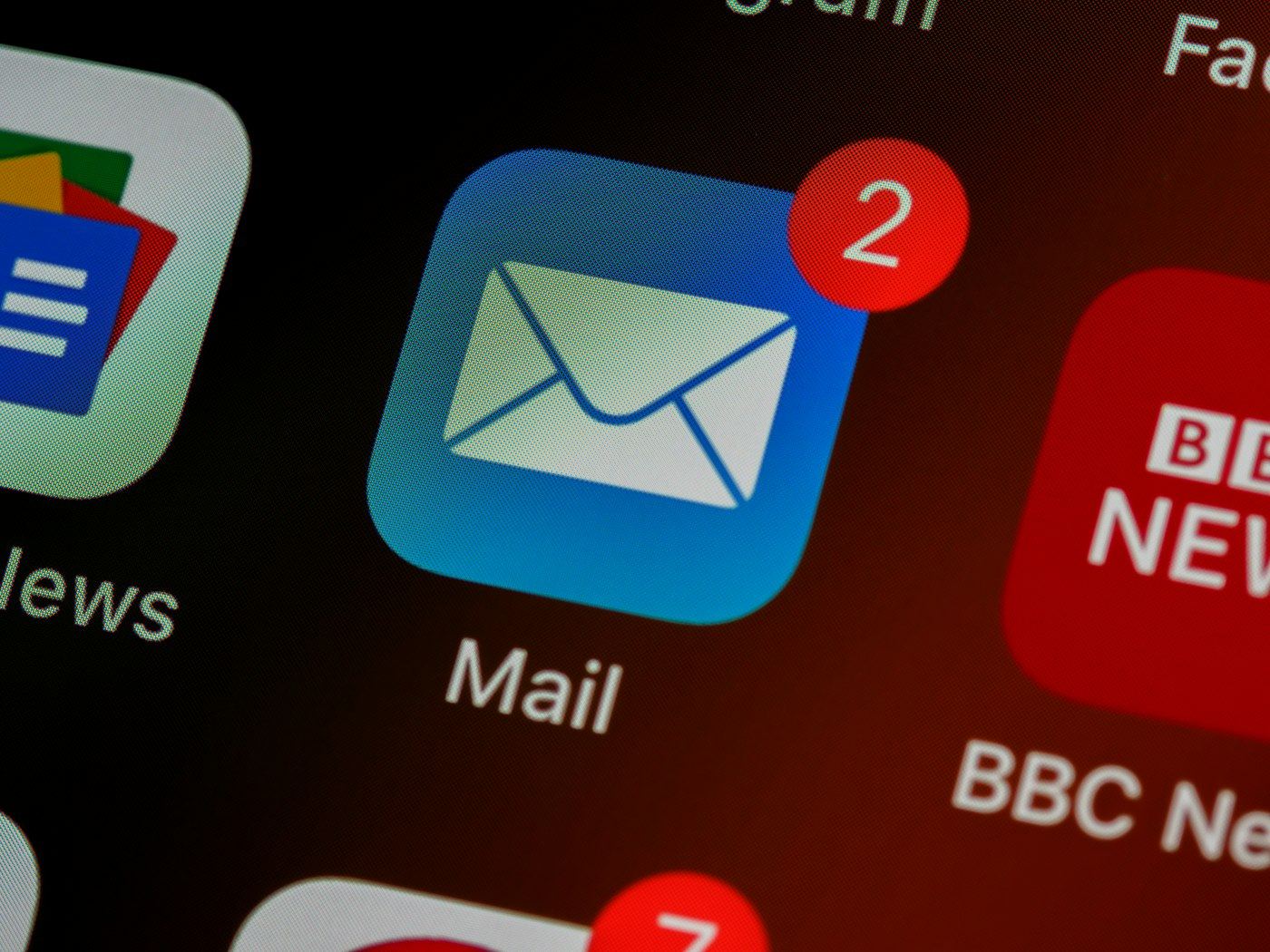 Mail app with unread messages on a phone